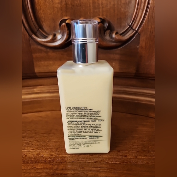 Clinique Dramatically Different Moisturizing Gel, 8.5oz Jumbo--NWOB - Picture 2 of 4